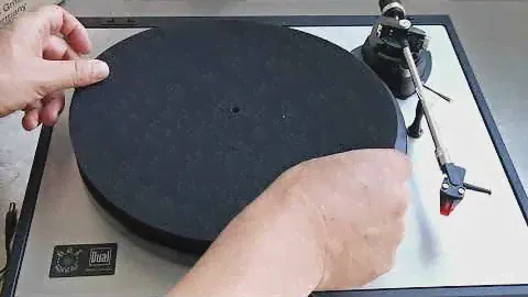 Dual CS800 turntable hands on