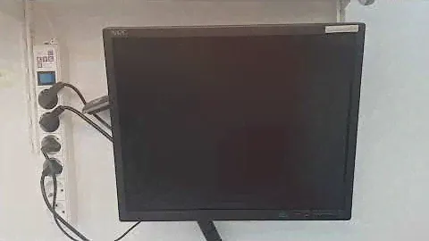 Celeron 847 / Память 4Gb (DDR3) / Intel HD / SSD 60Gb.Есть HDMI.