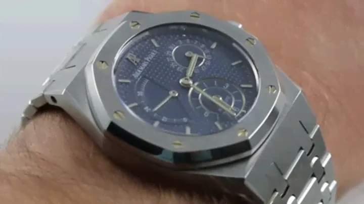 Audemars Piguet Royal Oak Dual Time 25730ST.OO.0789ST.07 Watch Review